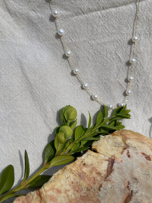 Pearl Dainty Necklace
